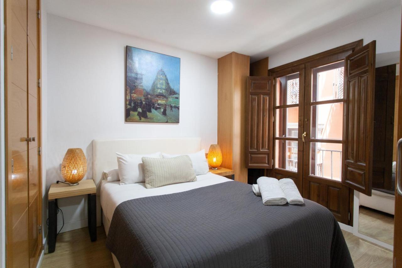 Apartamentos Elvira 21 กรานาดา ภายนอก รูปภาพ