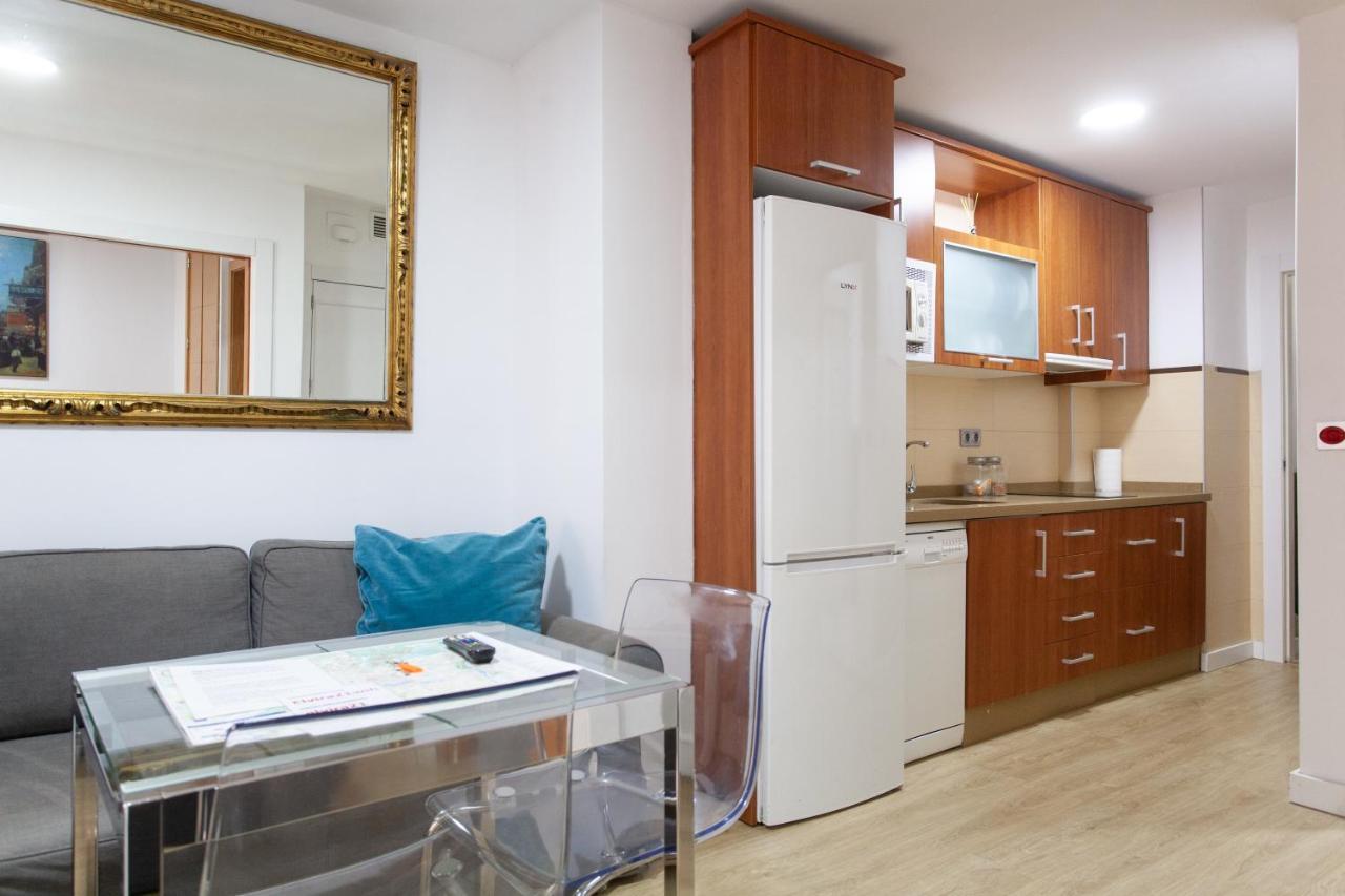 Apartamentos Elvira 21 กรานาดา ภายนอก รูปภาพ