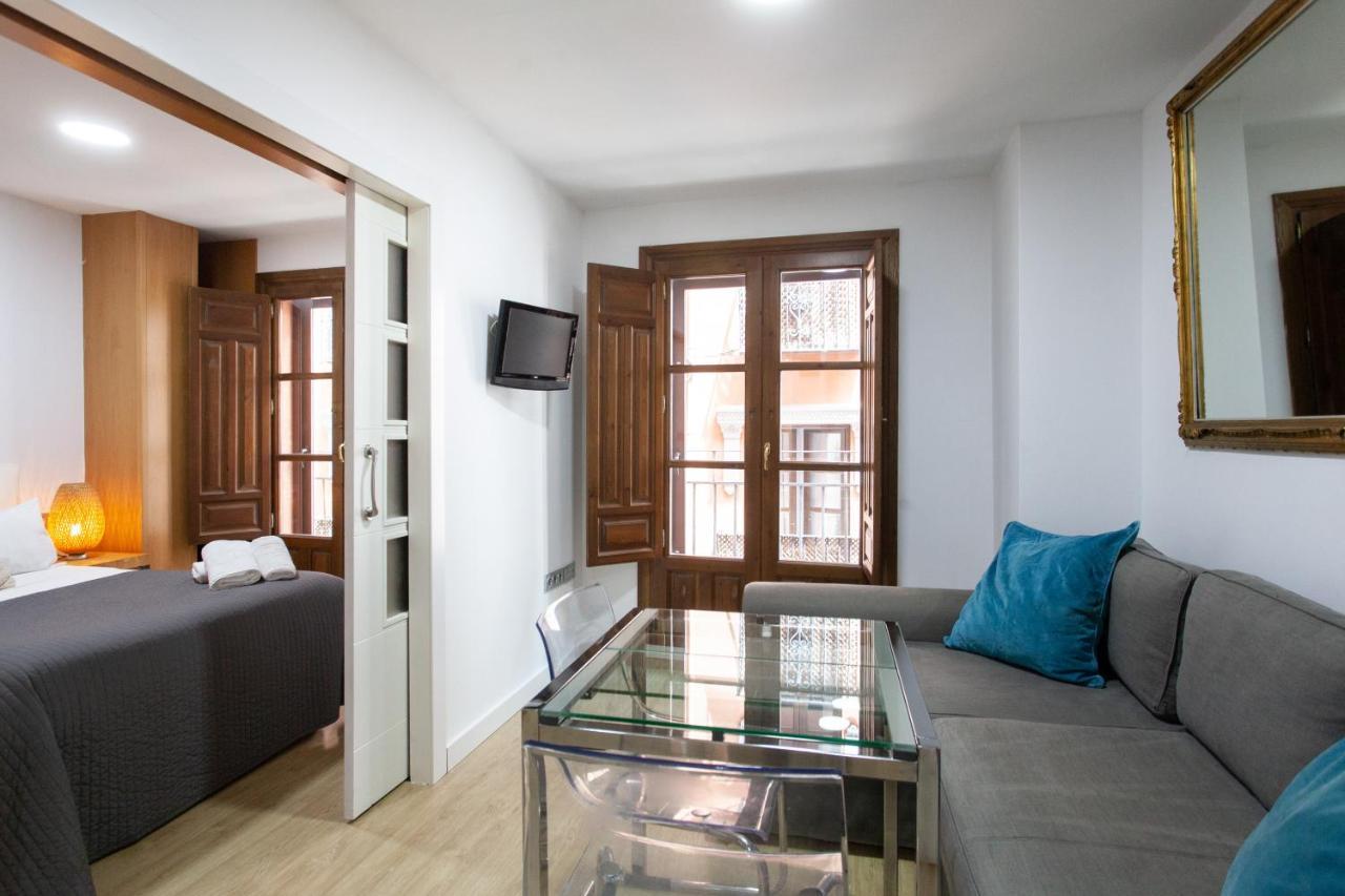Apartamentos Elvira 21 กรานาดา ภายนอก รูปภาพ